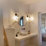 Fos Residences *